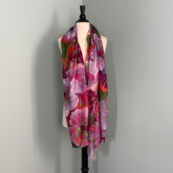 Bindya Silk & Cashmere Floral Scarf - Picture 1 of 9